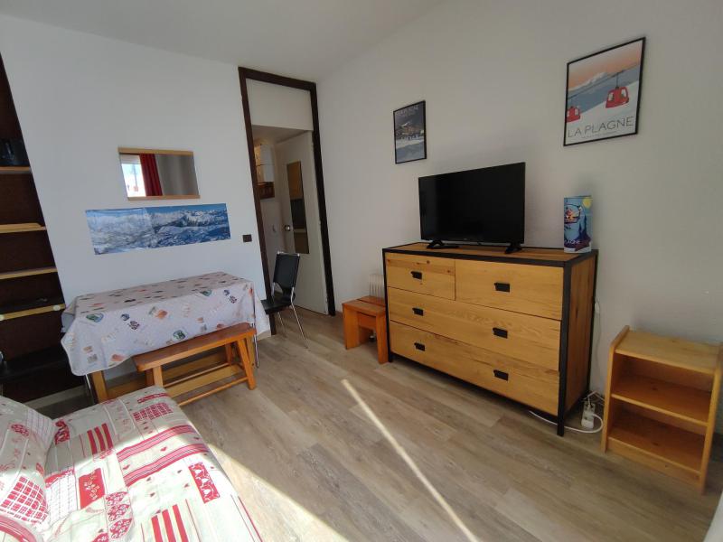 Rent in ski resort Studio 2 people (G18) - Résidence Aime 2000 - l'Étoile - La Plagne - Living room