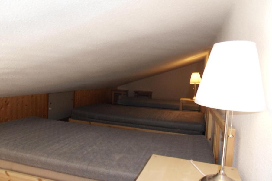 Ski verhuur Appartement 2 kamers mezzanine 5 personen (48) - Résidence Carène - La Plagne - Zolderkamer