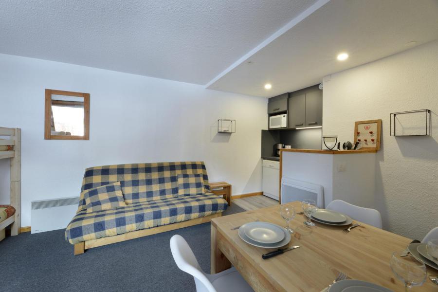 Rent in ski resort Studio cabin 4 people (14) - Résidence Carroley B - La Plagne - Living room