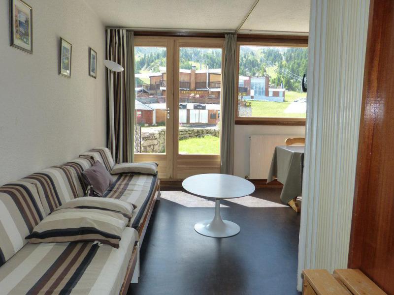 Rent in ski resort Studio 4 people (115) - Résidence du Pelvoux - La Plagne - Living room