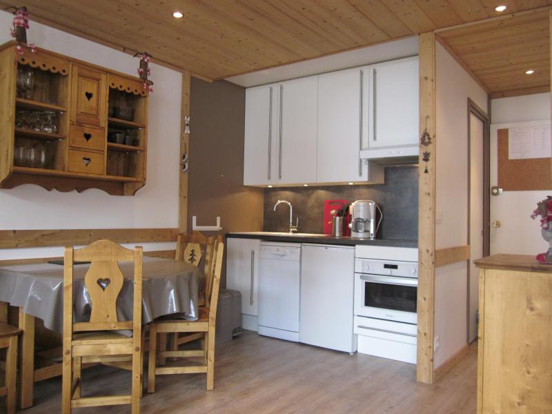 Rent in ski resort Studio 4 people (208) - Résidence le Vercors - La Plagne - Living room