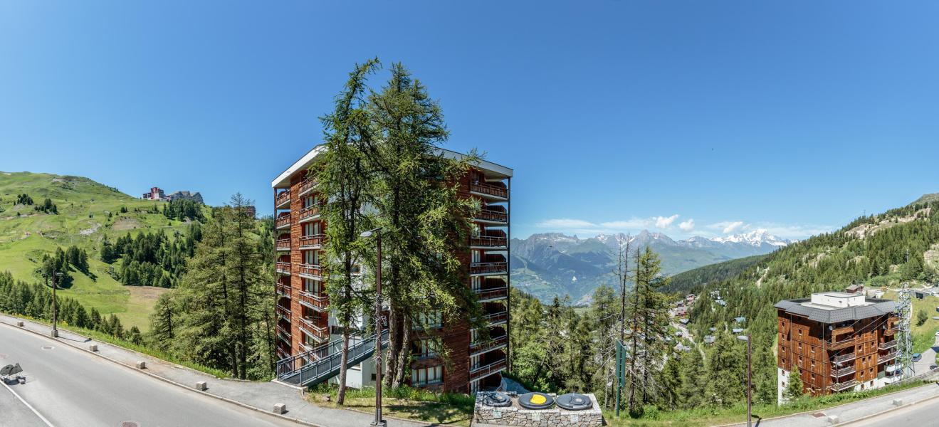 Rent in ski resort 4 room apartment 8 people (B304) - Résidence Lodges 1970 - La Plagne