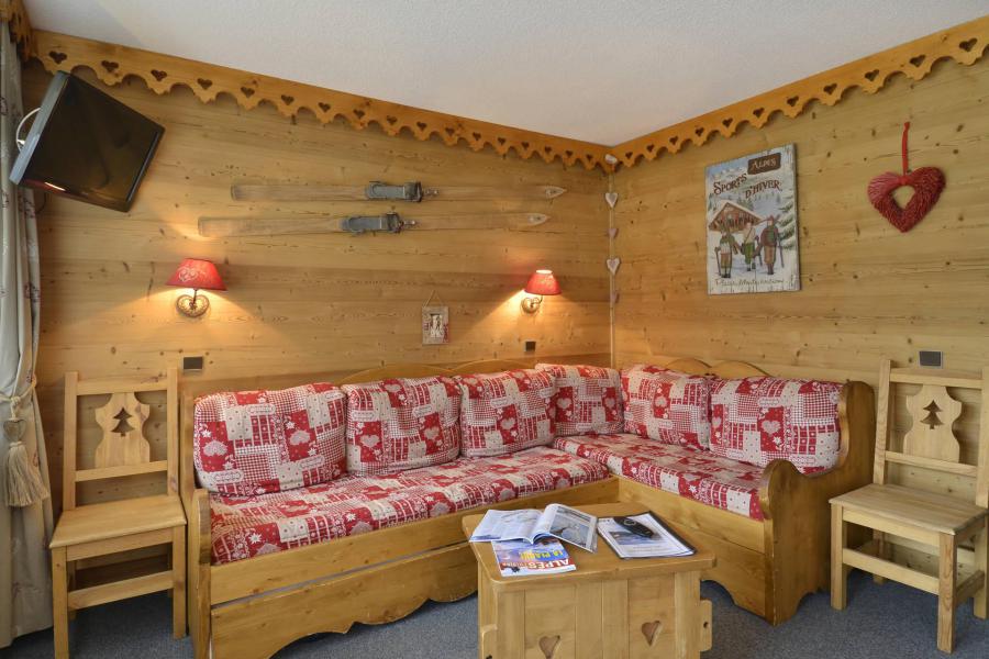 Rent in ski resort 2 room apartment 6 people (225) - Résidence Pierre de Soleil - La Plagne - Living room