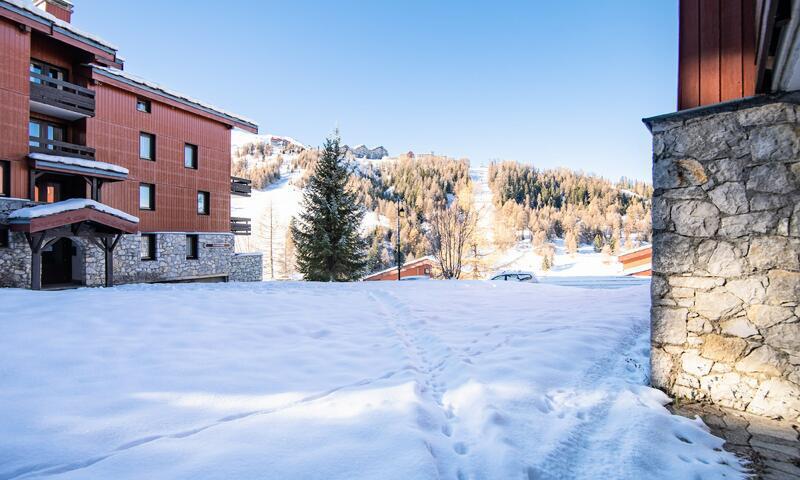 Rent in ski resort Studio 4 people (Sélection 20m²) - Résidence Plagne Lauze - Maeva Home - La Plagne - Winter outside