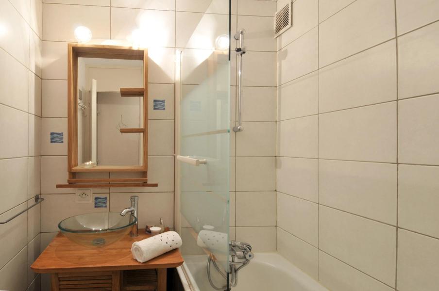 Location au ski Appartement 2 pièces 5 personnes (02) - Résidence Turquoise - La Plagne - Salle de bains