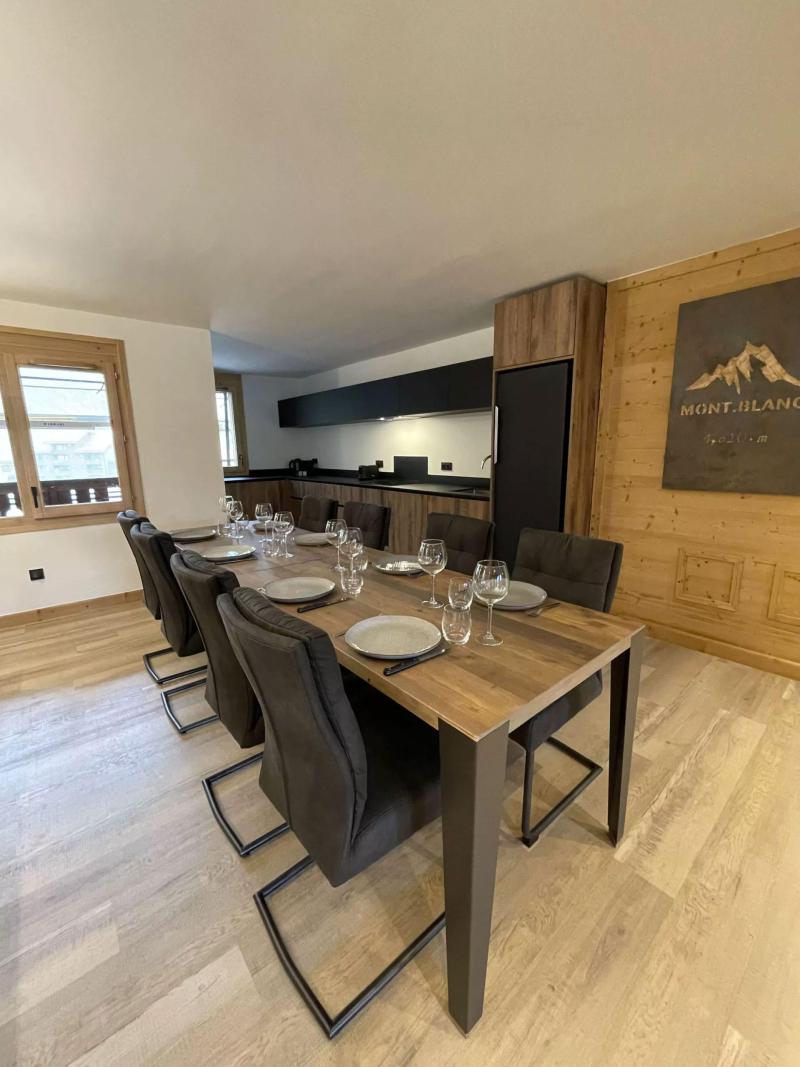Rent in ski resort 6 room apartment 12-14 people (Sauna) - Résidence W 2050 - La Plagne - Dining area