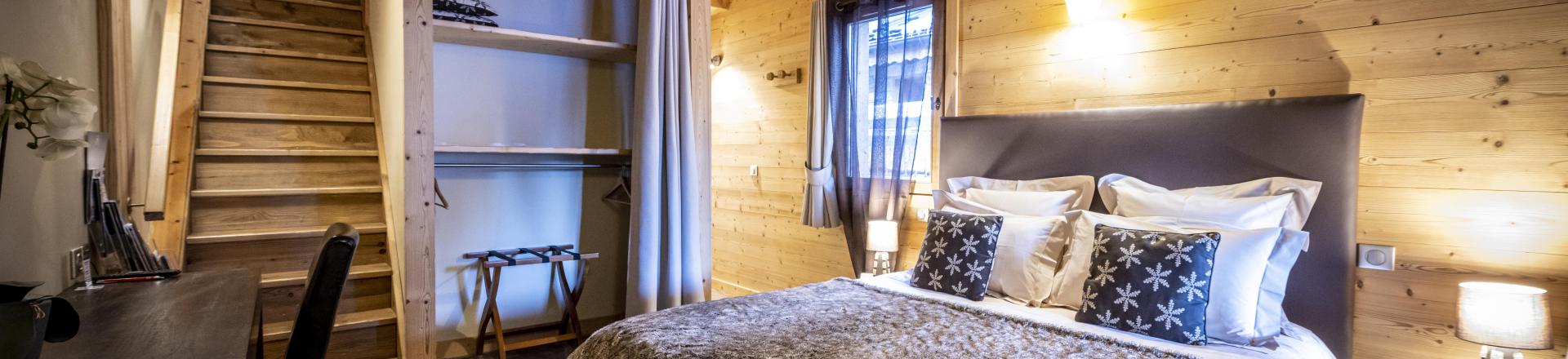 Rent in ski resort 5 room triplex semi-detached chalet 9 people (Pierra Menta 1) - Chalets du Cocoon - La Plagne - Bedroom