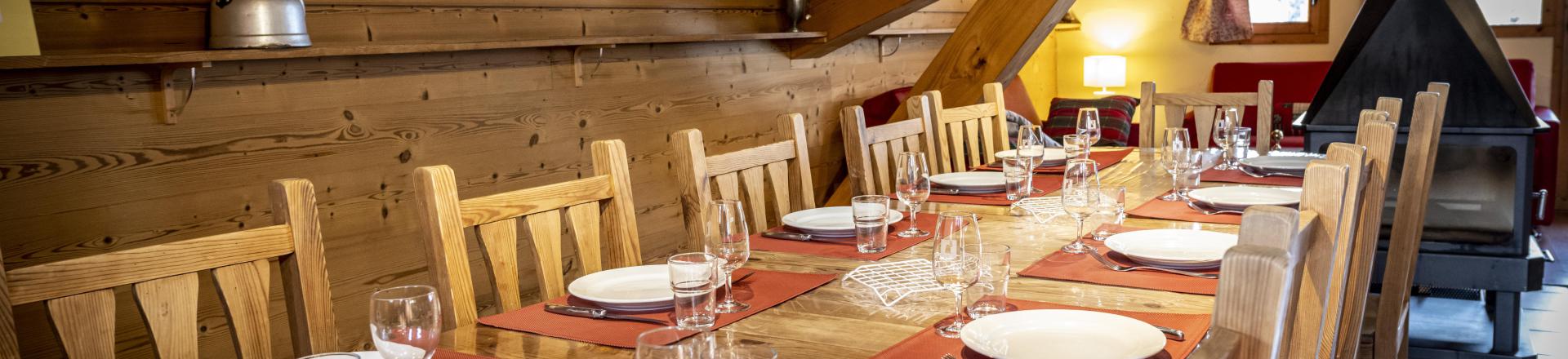Rent in ski resort 6 room triplex chalet 11 people (Mont Blanc) - Chalets du Cocoon - La Plagne - Dining area