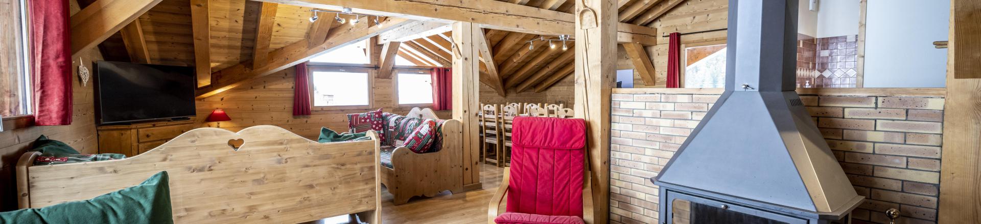 Rent in ski resort 8 room triplex semi-detached chalet 15 people (Pierra Menta 2) - Chalets du Cocoon - La Plagne - Coffee table
