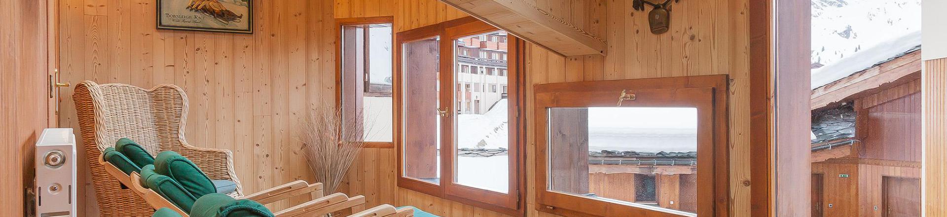 Rent in ski resort Hôtel les Balcons Village - La Plagne - Solarium