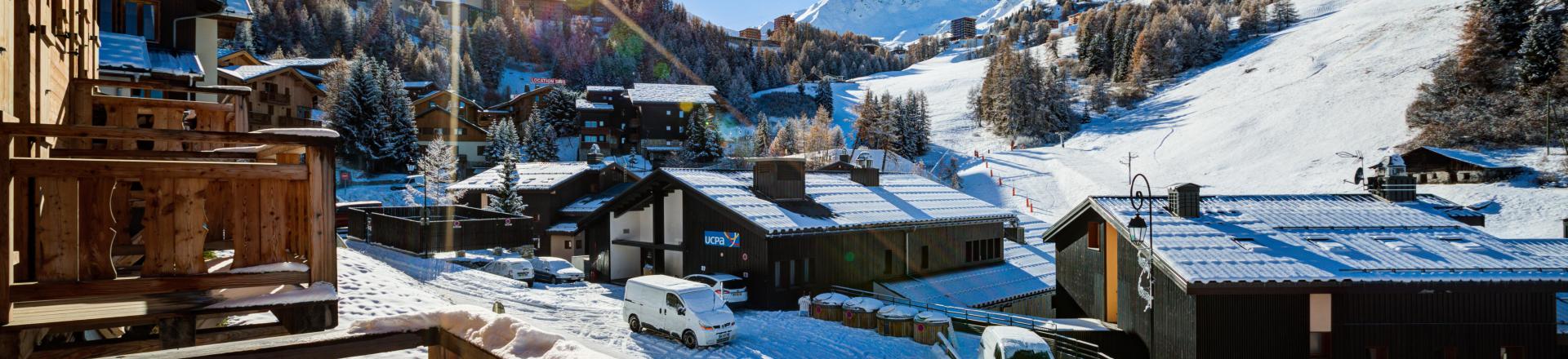 Rent in ski resort Les Chalets de la Mine 1 - La Plagne - Balcony
