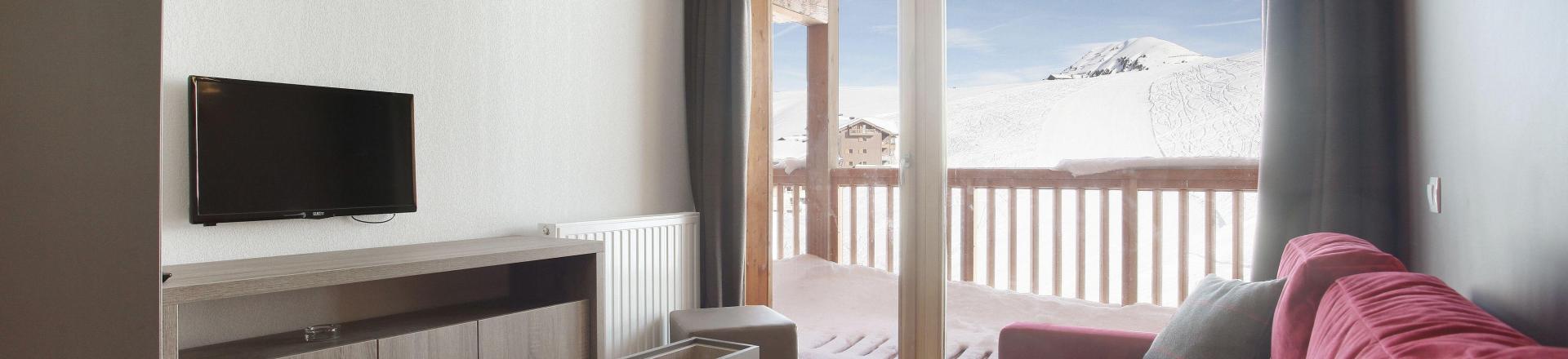Rent in ski resort Résidence Prestige Front de Neige - La Plagne - Living area
