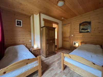 Rent in ski resort 8 room chalet 12 people - Chalet Bartavelle - La Plagne - Apartment