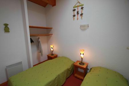 Location au ski Chalet 6 pièces 10 personnes (28) - Chalets des Alpages - La Plagne - Cabine