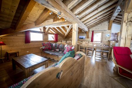 Rent in ski resort 8 room triplex semi-detached chalet 15 people (Pierra Menta 2) - Chalets du Cocoon - La Plagne - Settee