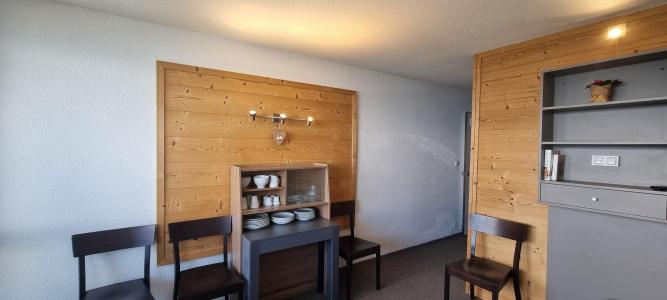 Rent in ski resort Studio cabin 4 people (K143) - La Résidence Aime 2000 - le Zodiac - La Plagne - Living room