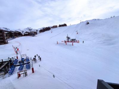 Аренда на лыжном курорте Квартира студия мезонин 5 чел. (406) - La Résidence Hameaux 2 - La Plagne - зимой под открытым небом