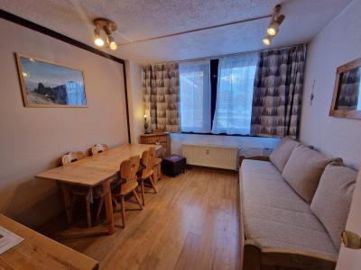 Wynajem na narty Apartament 3 pokojowy 6 osób (02) - La Résidence le Mont Blanc - La Plagne - Pokój gościnny