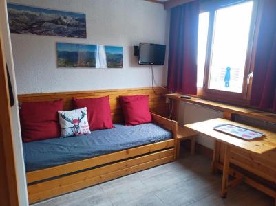 Rent in ski resort Studio 2 people (26) - La Résidence le Sikkim - La Plagne - Living room