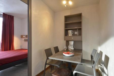 Rent in ski resort 2 room apartment 4 people (84) - La Résidence St Jacques B - La Plagne - Dining area