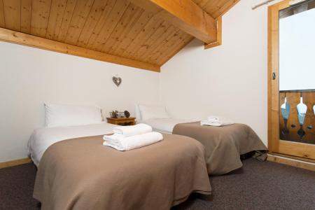 Rent in ski resort Les Chalets des Alpages - La Plagne - Bedroom