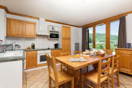 Rent in ski resort Les Chalets du Praz - La Plagne - Open-plan kitchen
