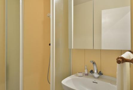 Rent in ski resort 3 room apartment 7 people (318) - Résidence Agate - La Plagne - Shower room