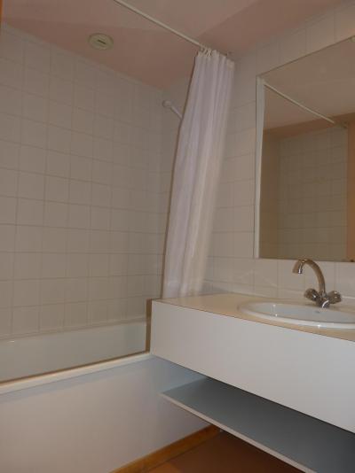 Rent in ski resort Studio cabin 4 people (E19) - Résidence Aime 2000 - l'Étoile - La Plagne - Bathroom