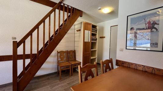 Skiverleih 3-Zimmer-Appartment für 6 Personen (417) - Résidence Cervin - La Plagne - Wohnzimmer