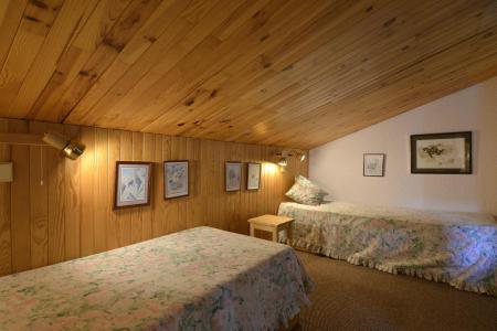 Rent in ski resort 2 room apartment 5 people (654) - Résidence Corail - La Plagne - Bedroom under mansard