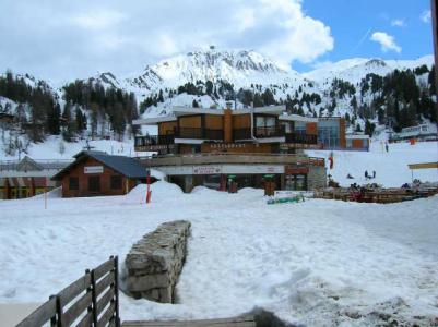 Vacances en montagne Studio 4 personnes (115) - Résidence du Pelvoux - La Plagne - Extérieur hiver