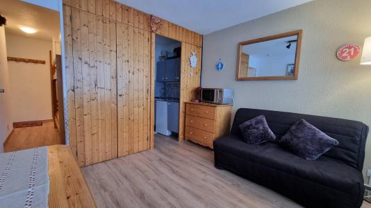 Ski verhuur Studio bergnis 4 personen (2) - Résidence la Taiga - La Plagne - Woonkamer