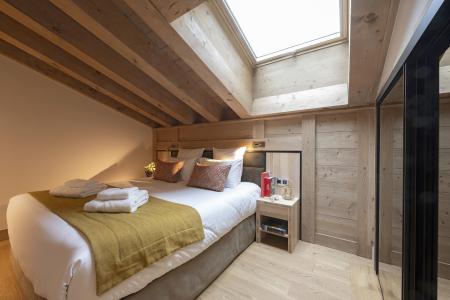 Rent in ski resort Résidence Manaka - La Plagne - Bedroom under mansard