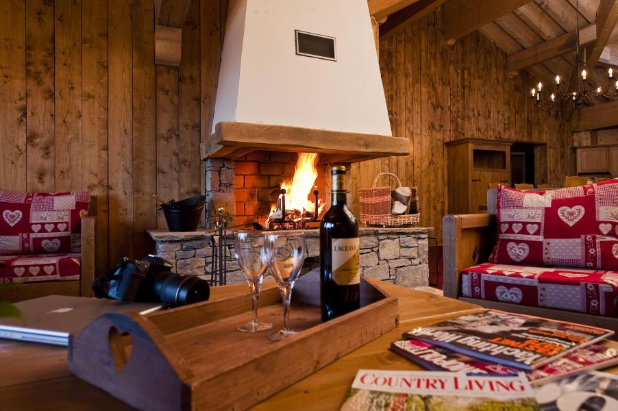 Location au ski Appartement 7 pièces 12-14 personnes - Chalet le Refuge la Rosière - La Rosière - Cheminée