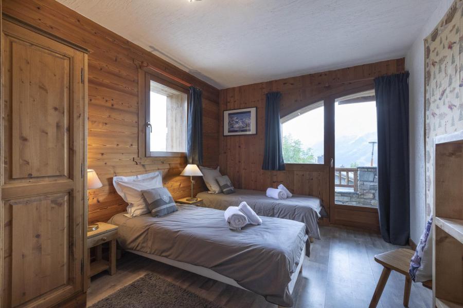 Rent in ski resort Chalets Kandahar - La Rosière - Bedroom