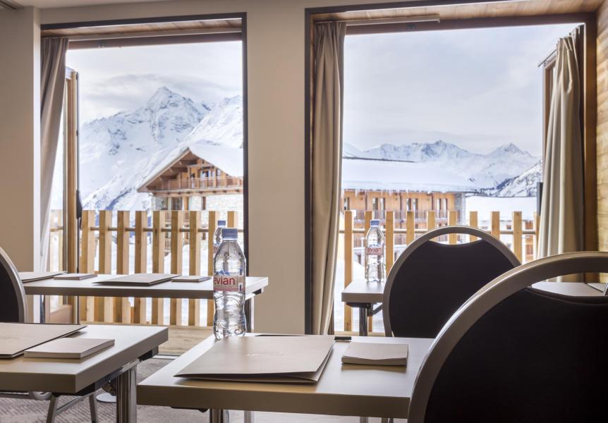 Ski verhuur Hôtel Alparena - La Rosière - Binnen