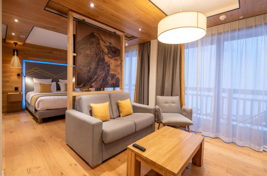 Rent in ski resort Hôtel Alparena - La Rosière - Living room