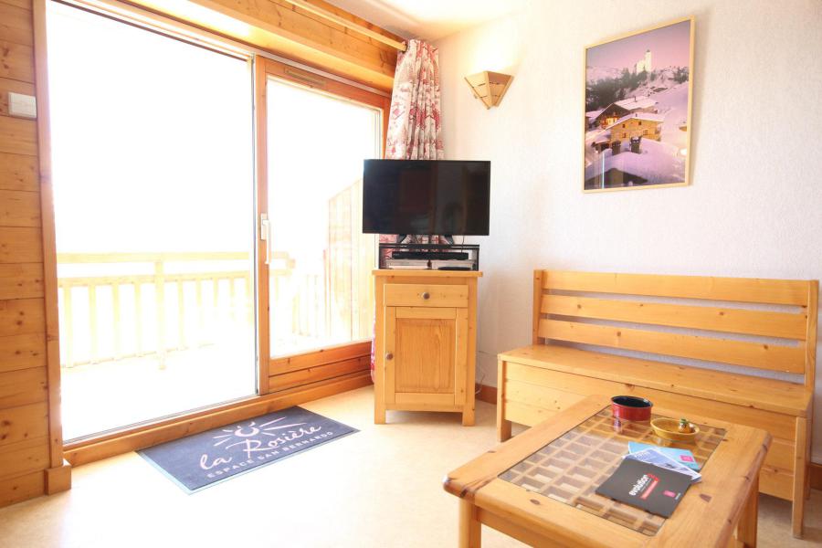 Rent in ski resort 2 room apartment 6 people (2) - La Résidence les Arolles - La Rosière - Living room