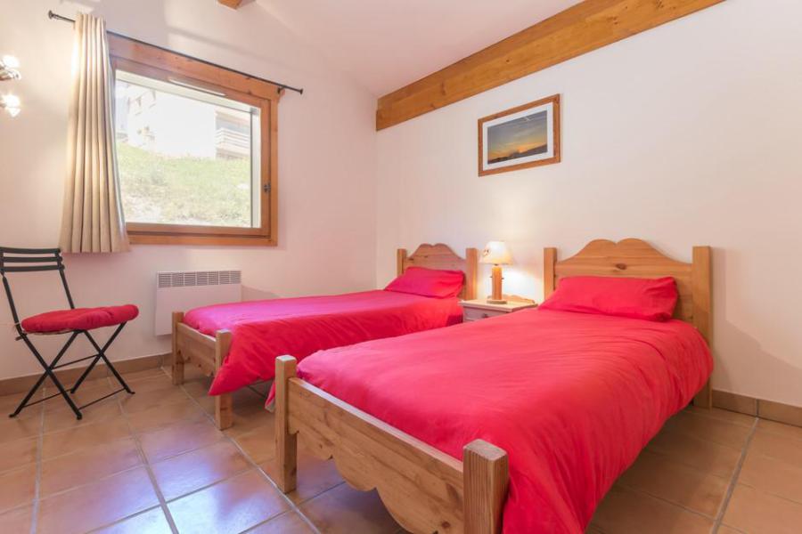 Rent in ski resort 6 room apartment 10 people (11) - Le Chalet des Eucherts - La Rosière - Bedroom