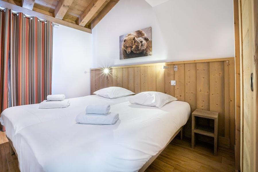 Rent in ski resort 4 room apartment 10 people - Le Roc Noir - La Rosière - Bedroom