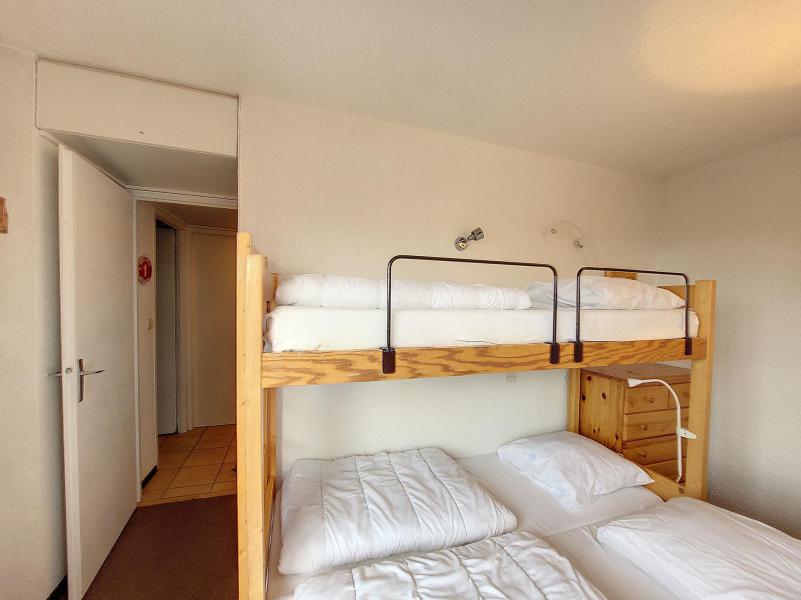 Rent in ski resort 2 room apartment 5 people (8A) - Les Chalets de la Rosière - La Rosière - Bedroom