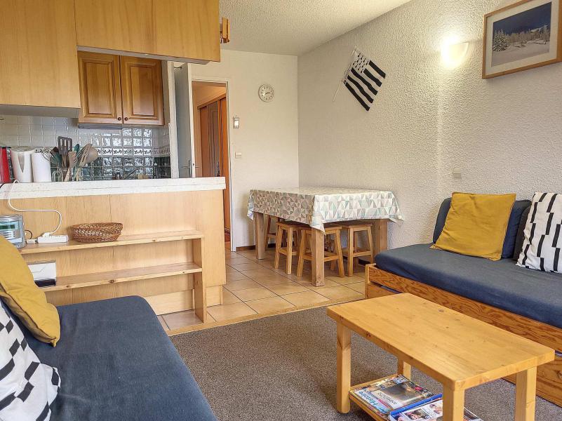 Rent in ski resort 2 room apartment 5 people (8A) - Les Chalets de la Rosière - La Rosière - Living room
