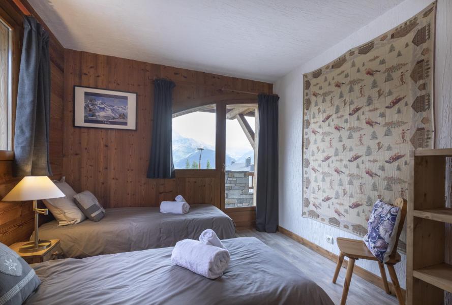 Rent in ski resort Les Chalets Kandahar - La Rosière - Bedroom