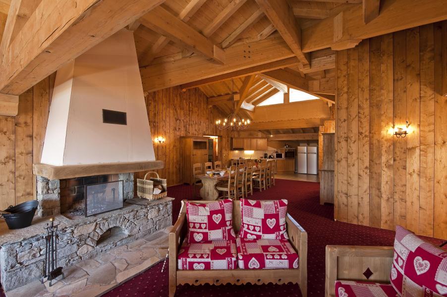 Rent in ski resort 7 room apartment 12-14 people - Résidence Chalet le Refuge la Rosière - La Rosière - Living room