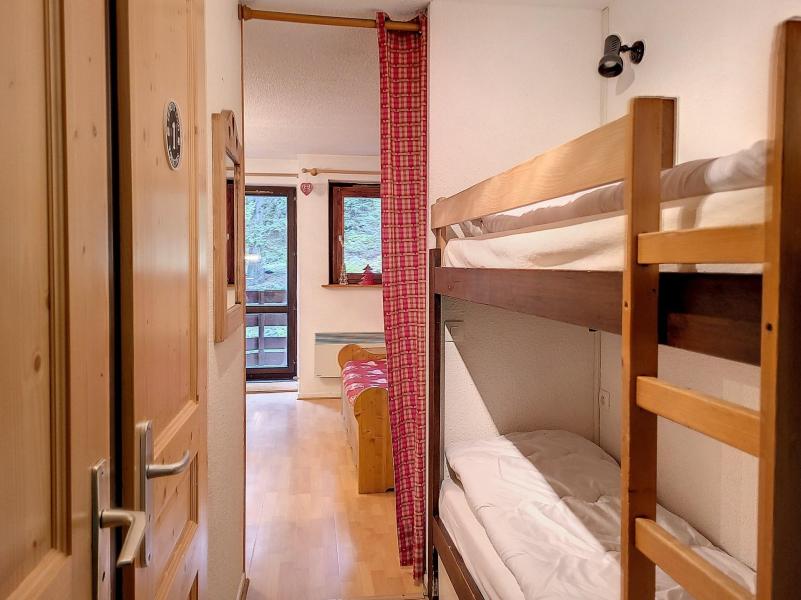 Rent in ski resort Studio sleeping corner 4 people (B321) - Résidence les Bouquetins - La Rosière - Bedroom