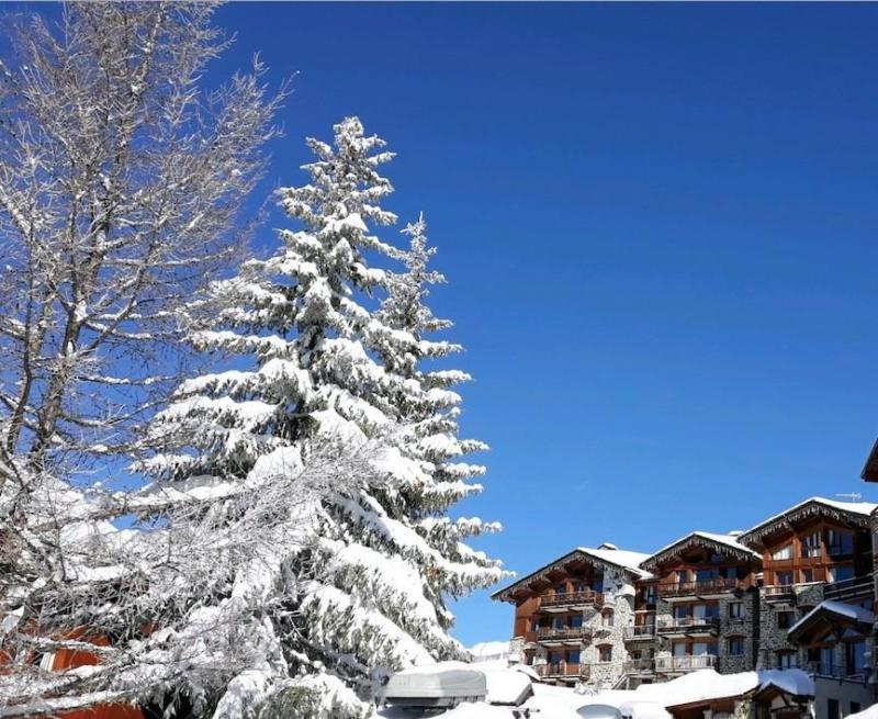 Ski verhuur Résidence Les Grandes Alpes - La Rosière - Buiten winter