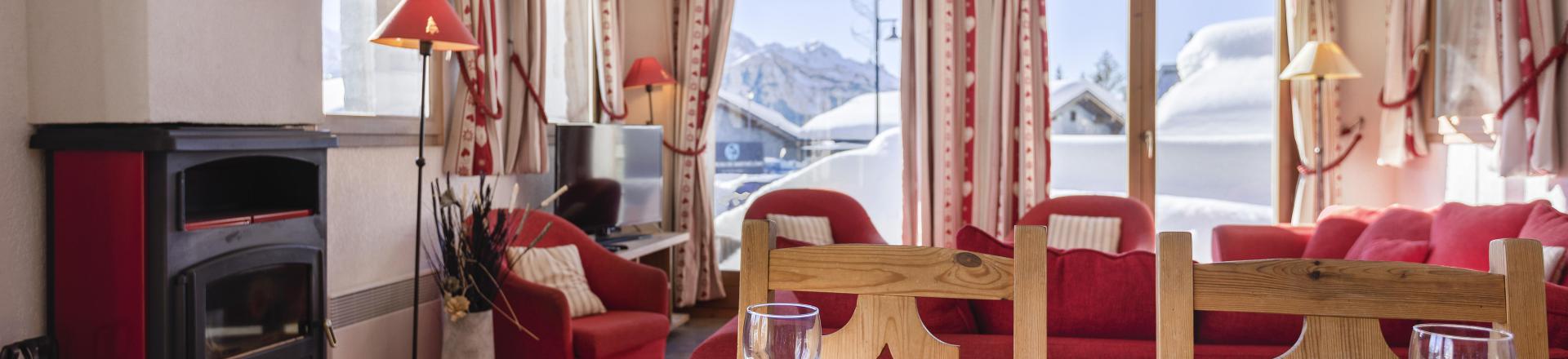 Rent in ski resort Les Chalets les Perdrix - La Rosière - Dining area