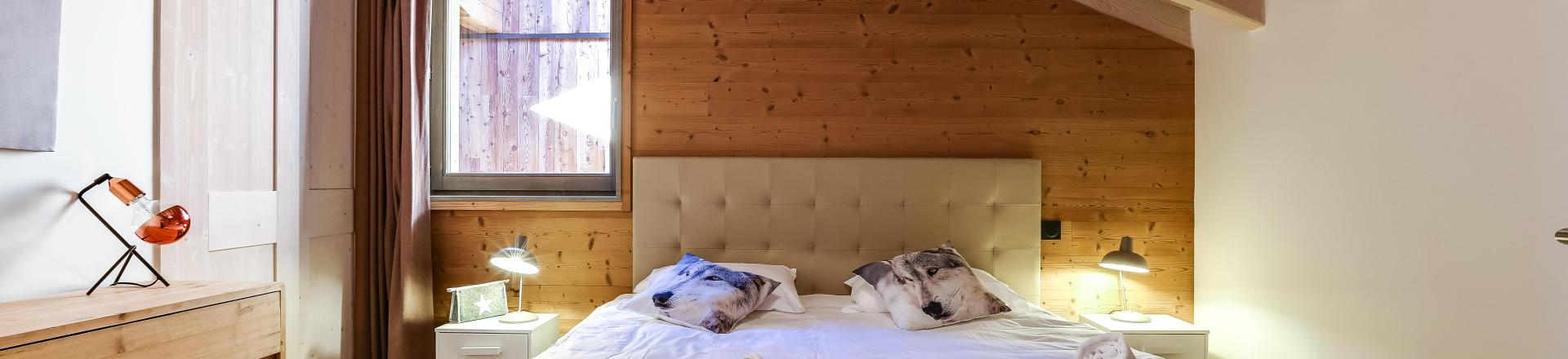 Rent in ski resort Résidence Terresens Le Hameau de Barthélémy - La Rosière - Bedroom