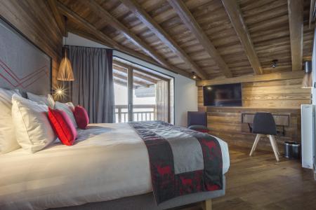 Rent in ski resort Hôtel Alparena - La Rosière - Bedroom under mansard