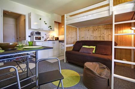 Rent in ski resort Studio 3 people (23) - Résidence la Vanoise - La Rosière - Living room